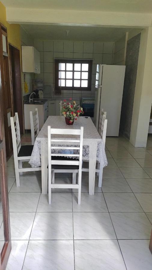 Casa De Praia Para Familia - 3 Quartos - Acomoda Ate 10 Pessoas Tramandaí Eksteriør bilde